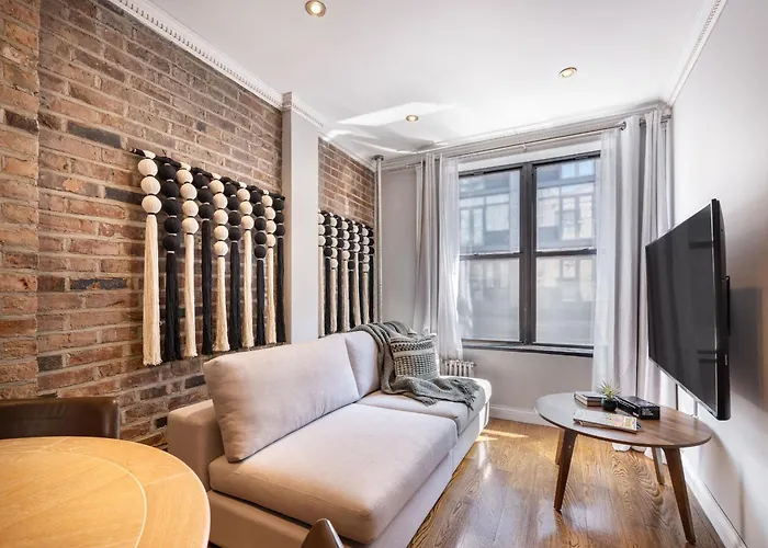 Three Bedroom On Little Italy Mulberry Street
